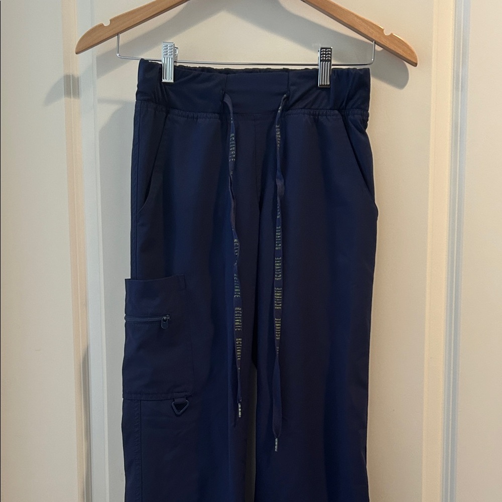 MedCouture Activate pockets galore Navy scrub cargo pants drawstring elastic XSP